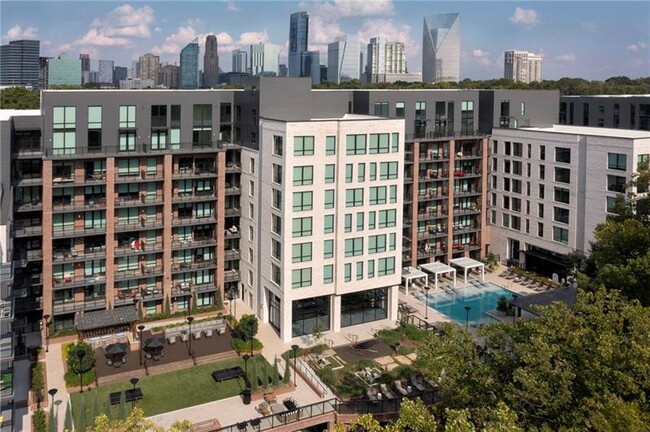 Foto del edificio - 3300 Roswell Rd NE