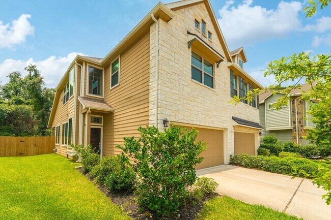 Foto del edificio - 28104 Rocky Heights Dr