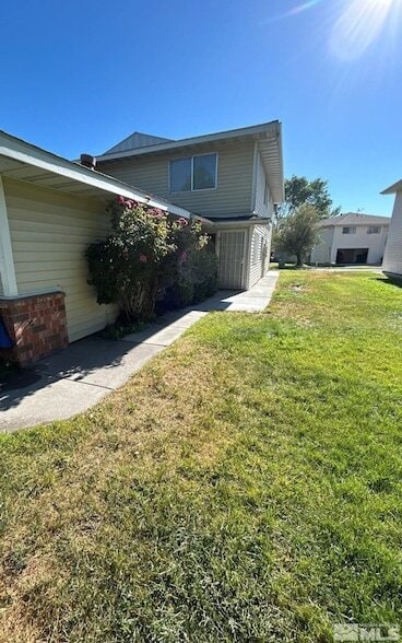 Building Photo - 5020 Catalina Dr