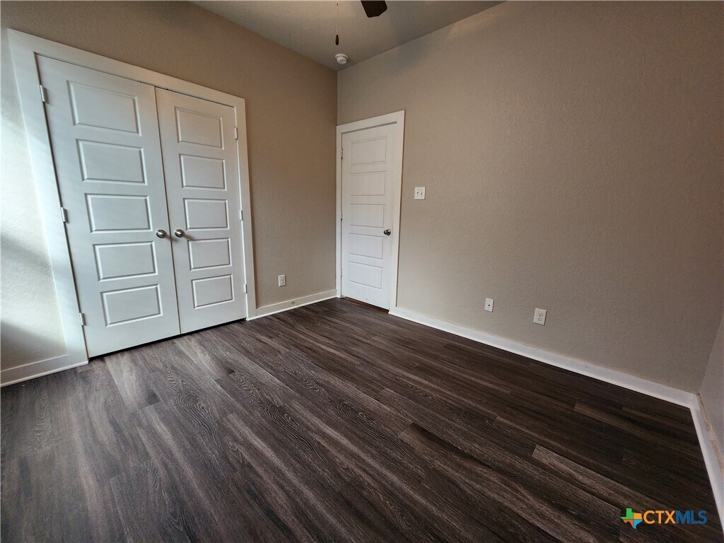 Building Photo - 1135 Creekside Orchard