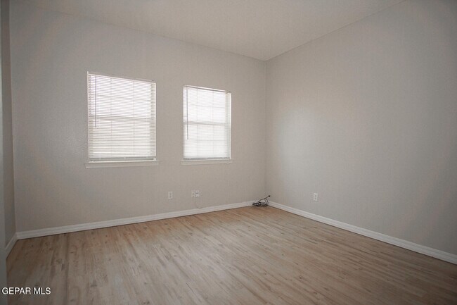 Foto del edificio - 1532 Century Plant Dr