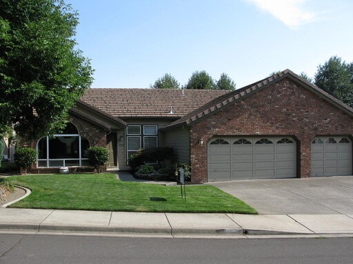 Primary Photo - 2758 Kerrisdale Ridge Dr