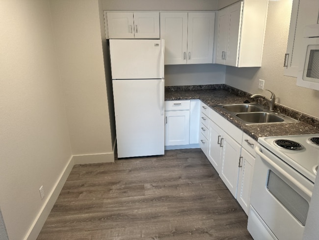 Building Photo - 2519 S 300 E