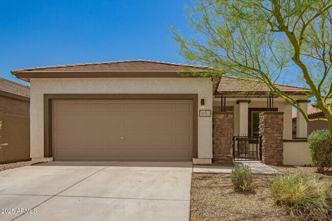 Foto del edificio - 1653 W Straight Arrow Ln