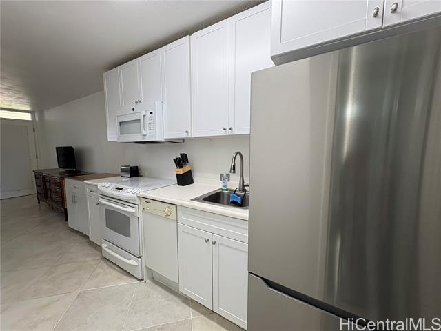 Building Photo - 425 Ena Rd