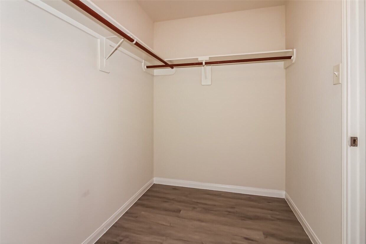 Foto del edificio - 5570 Latta Plantation Dr