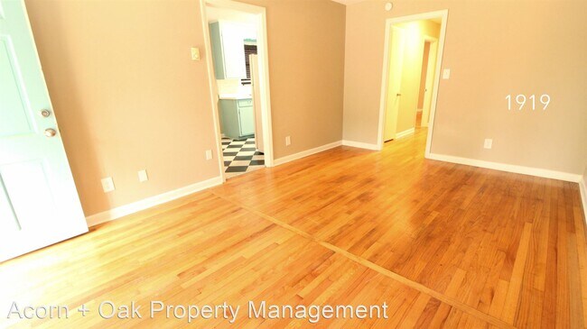 Building Photo - 2 br, 1 bath House - 1919 Morehead Avenue