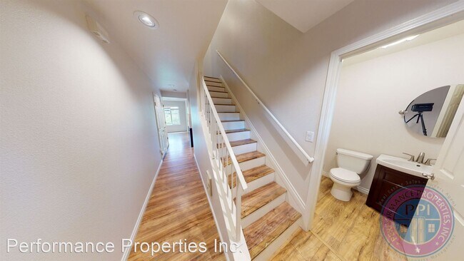Foto del edificio - 2 br, 2.5 bath House - 7191 SW Sagert Stre...