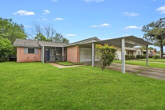 Building Photo - 12903 Claygate Dr