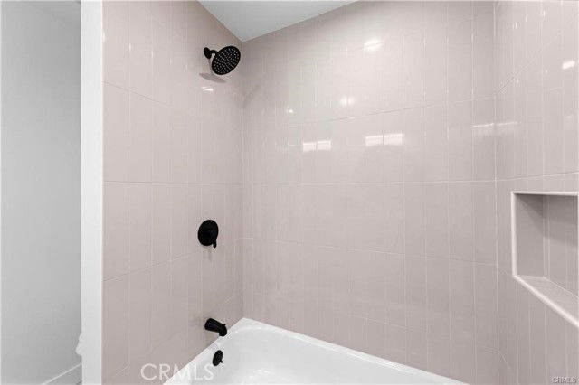 Foto del edificio - 23795 Avenida Columbia