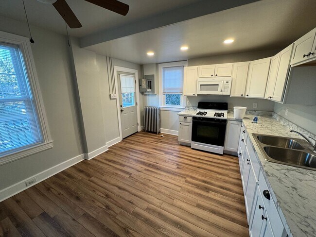 Foto del edificio - 2nd and 3rd floor Apartment