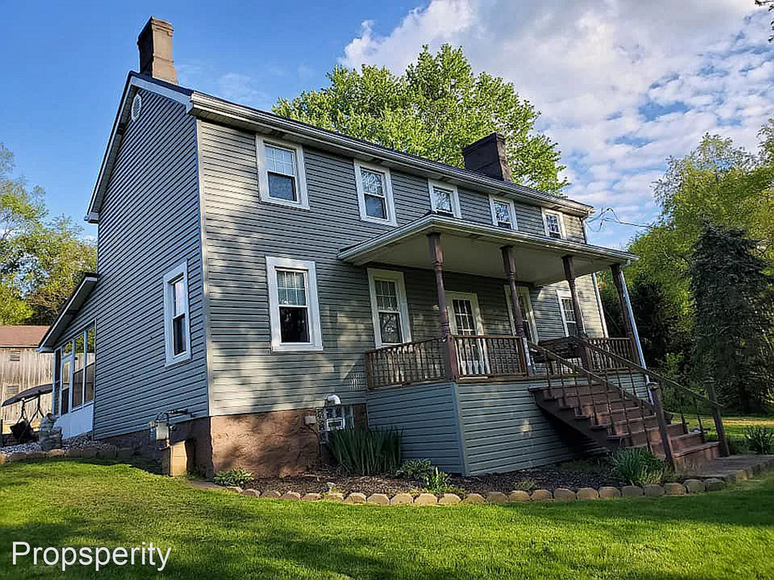 Primary Photo - 3 br, 2 bath House - 828 Parker Rd