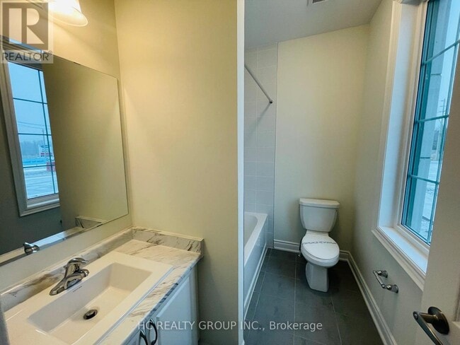 Building Photo - 117 Thomas Frisby Jr Cres
