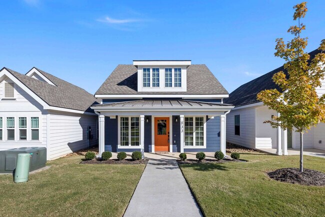 Foto del edificio - 913 NE Hts Ln