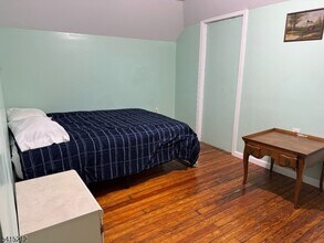 Building Photo - 209 Mt Prospect Ave