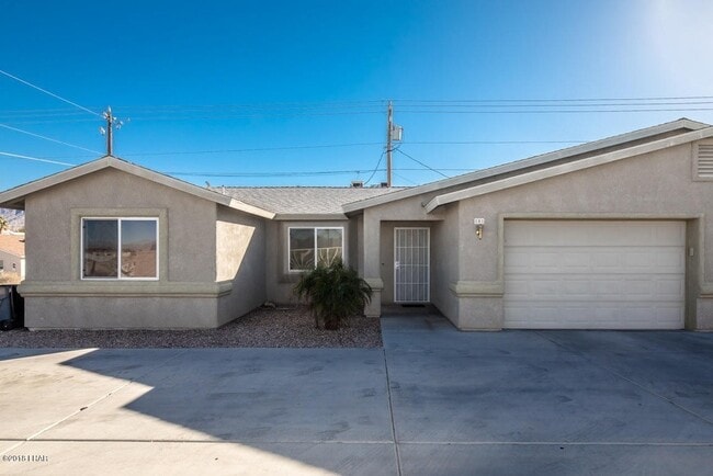 Building Photo - 2321 Palisades Dr