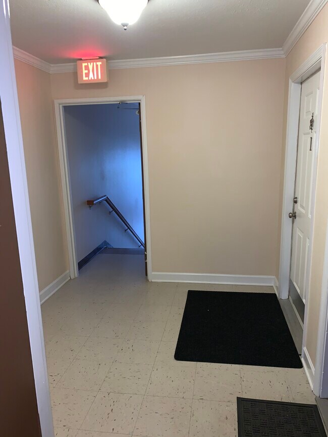 11230 Torrie Way Unit I, Bealeton, VA 22712 Apartments in Bealeton