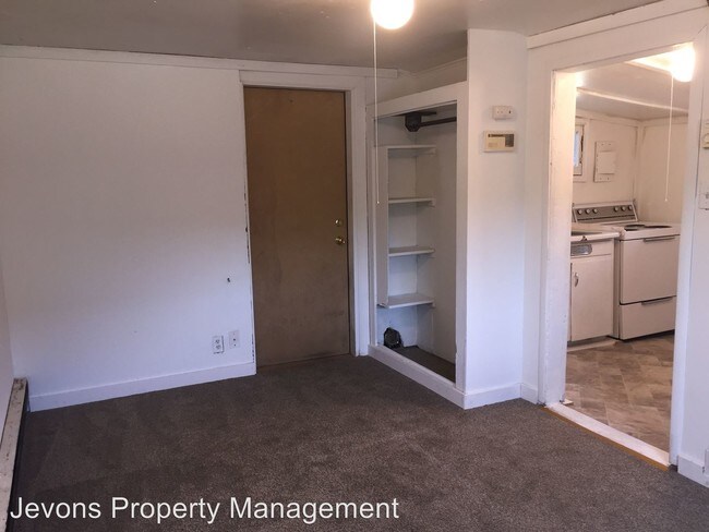 Building Photo - 616 Laurel St