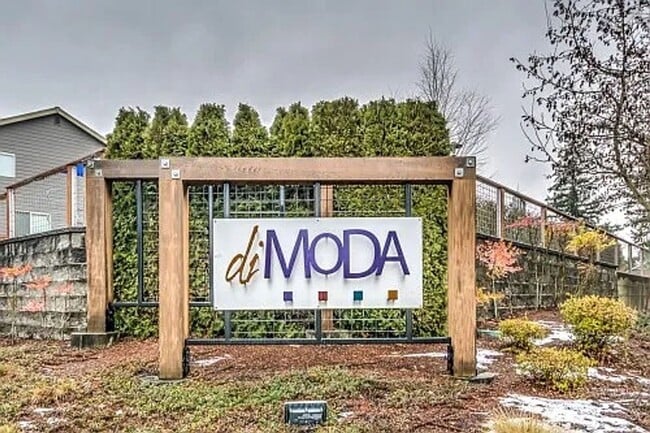 Photo - Stylish & Updated Home – 3BR/2.5BA, AC, Ne...