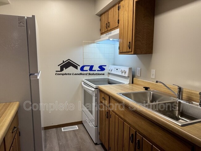 Building Photo - 4283 S Kian St