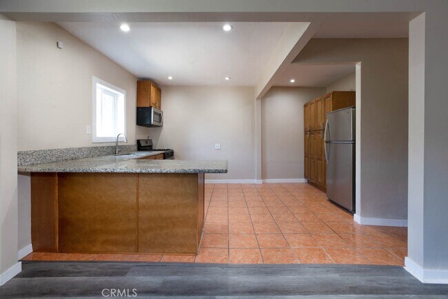 Foto del edificio - 1059 Buelah Cir