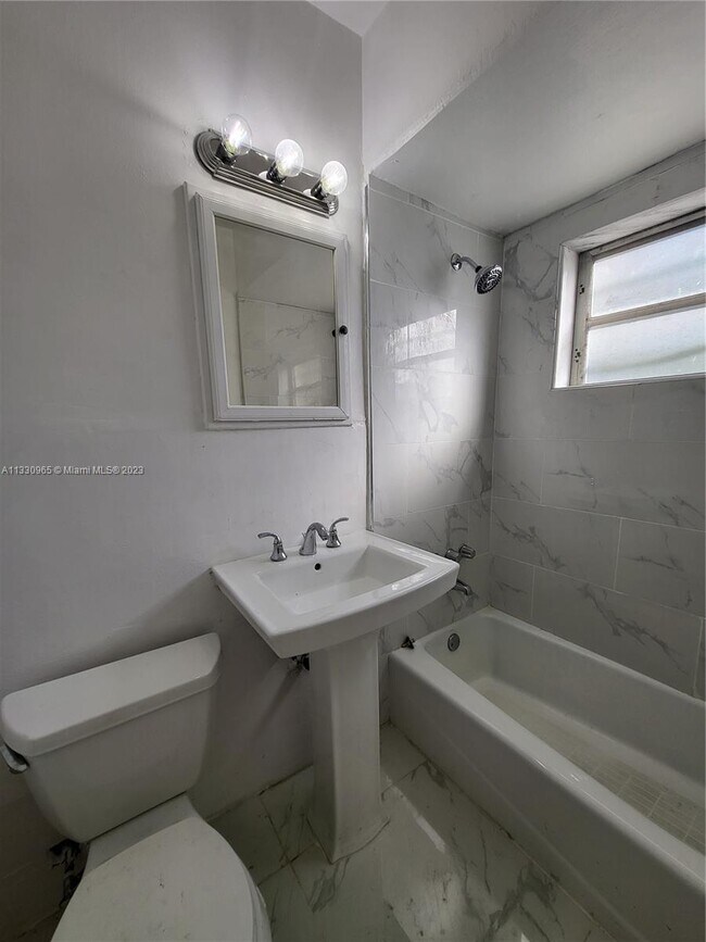 Foto del edificio - 4125 NW 5 Ave