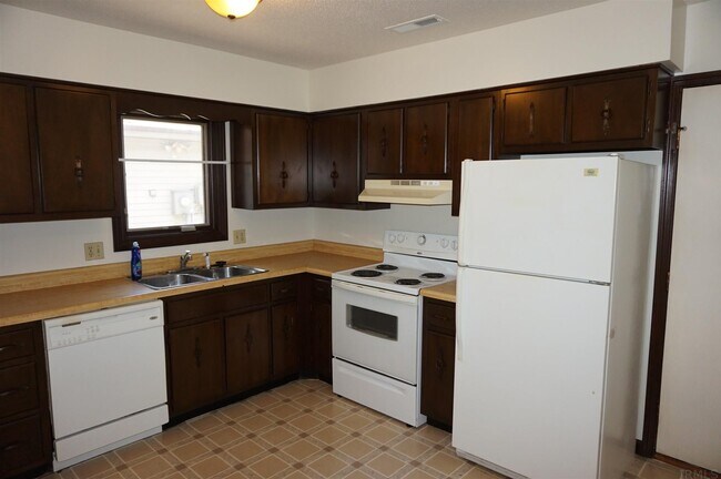 Building Photo - 619 Villa Park Ct