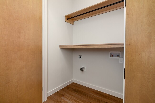 Foto del edificio - 710 Sage Ln