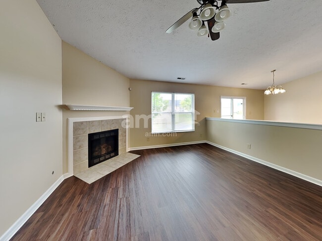 Building Photo - 7864 Fox Glen Drive