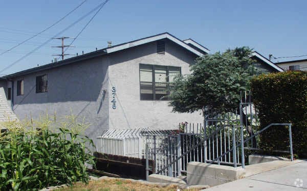 Building Photo - Swift Ave Apartments