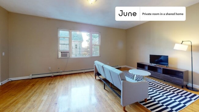 Photo - Private bedroom in 4 bed/1.5 bath Home