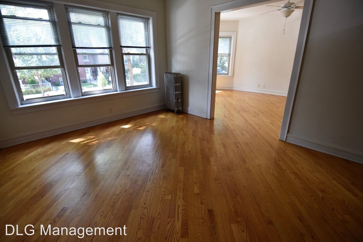 Primary Photo - 1740 W North Shore Ave