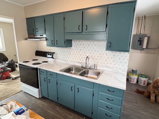 Foto del edificio - 147 S Surry Rd