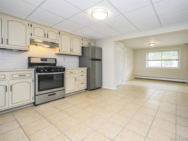Building Photo - 39 Graywood Rd