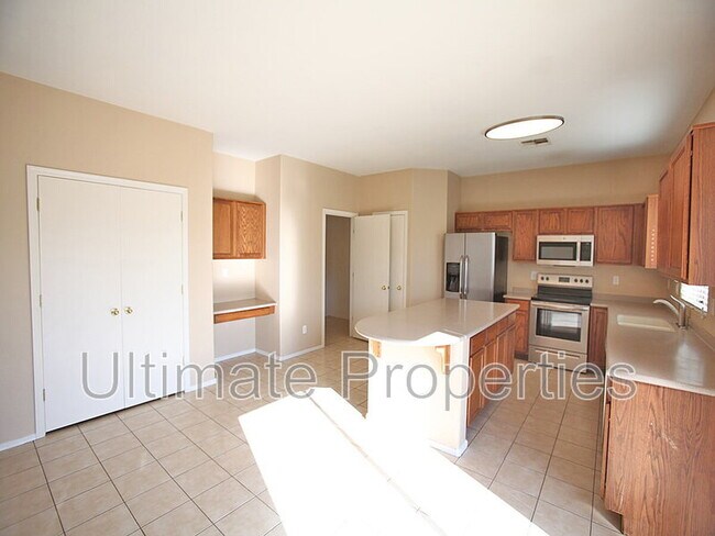 Foto del edificio - 4919 S 245th Dr