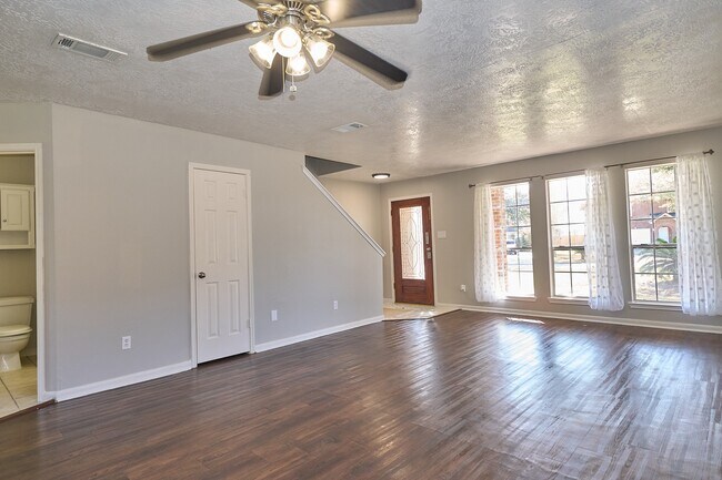 Foto del edificio - 219 Fort Sumter Ct