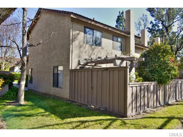 Building Photo - 1010 N Loma Vista Pl