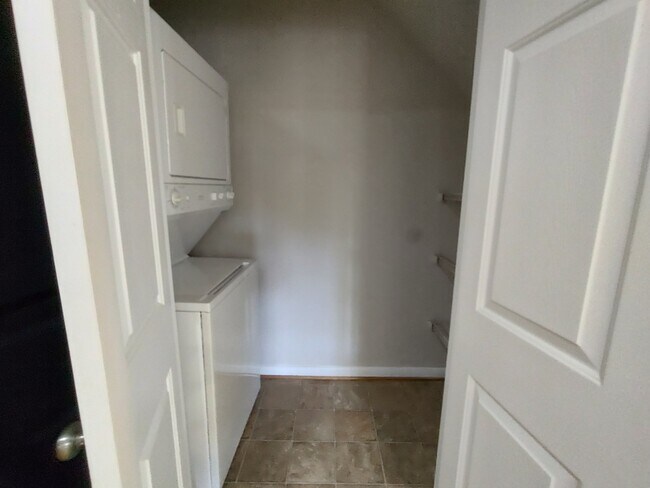 Foto del edificio - 908 Athens Dr