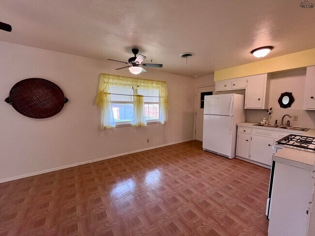 Foto del edificio - 4723 N Shore Dr