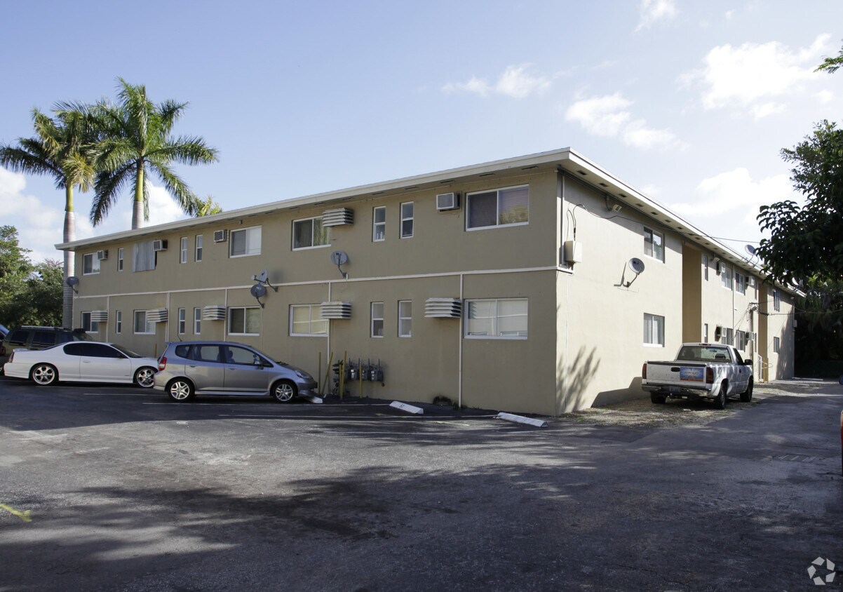Building Photo - 6310 SW 79th St