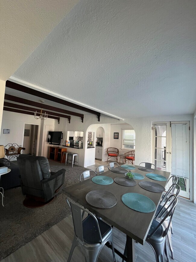 Foto del edificio - 53 Bay Shore Ave