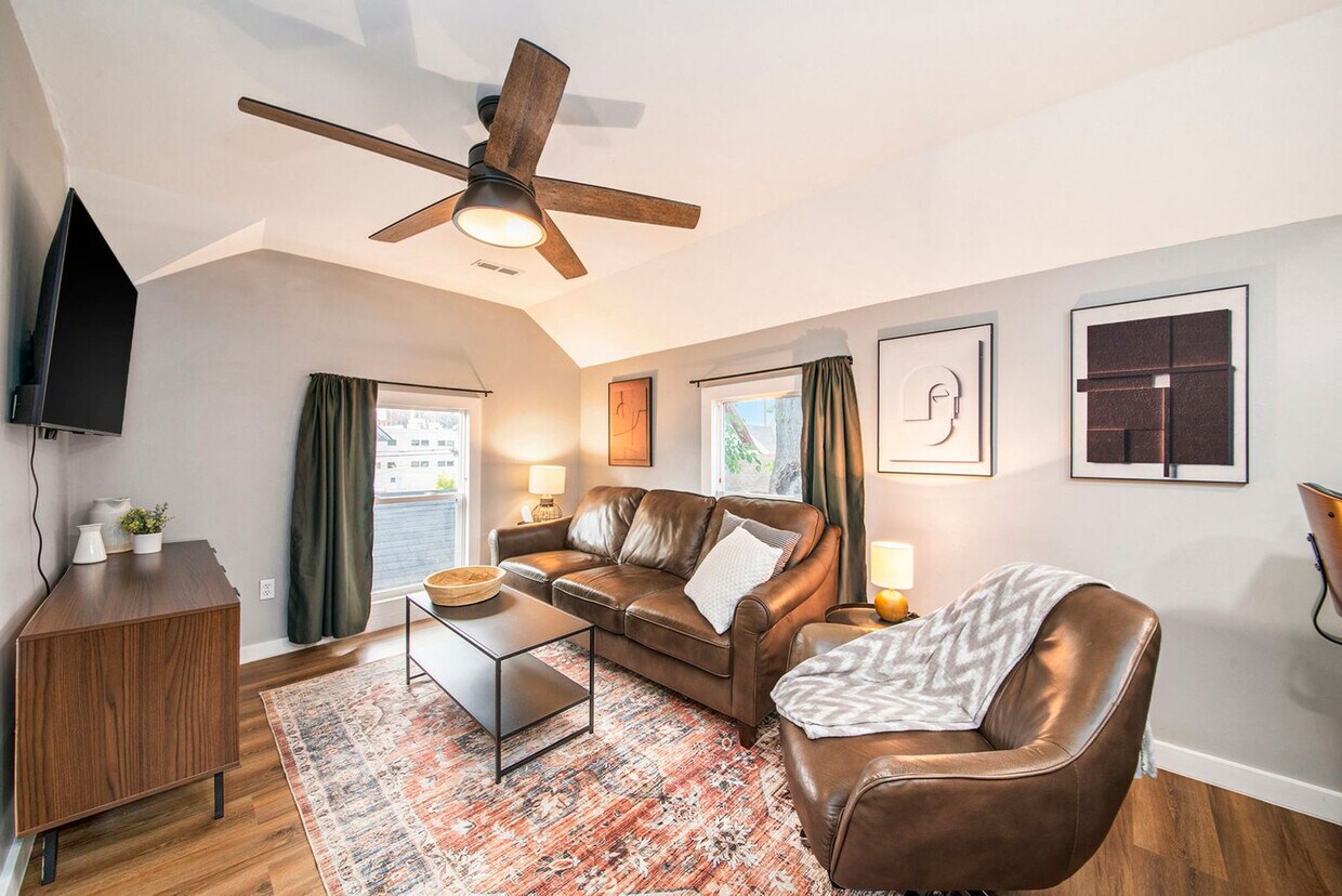 Foto principal - 415 6th St NW