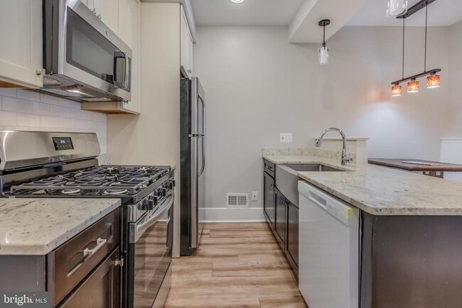Foto del edificio - 635 20th St NE