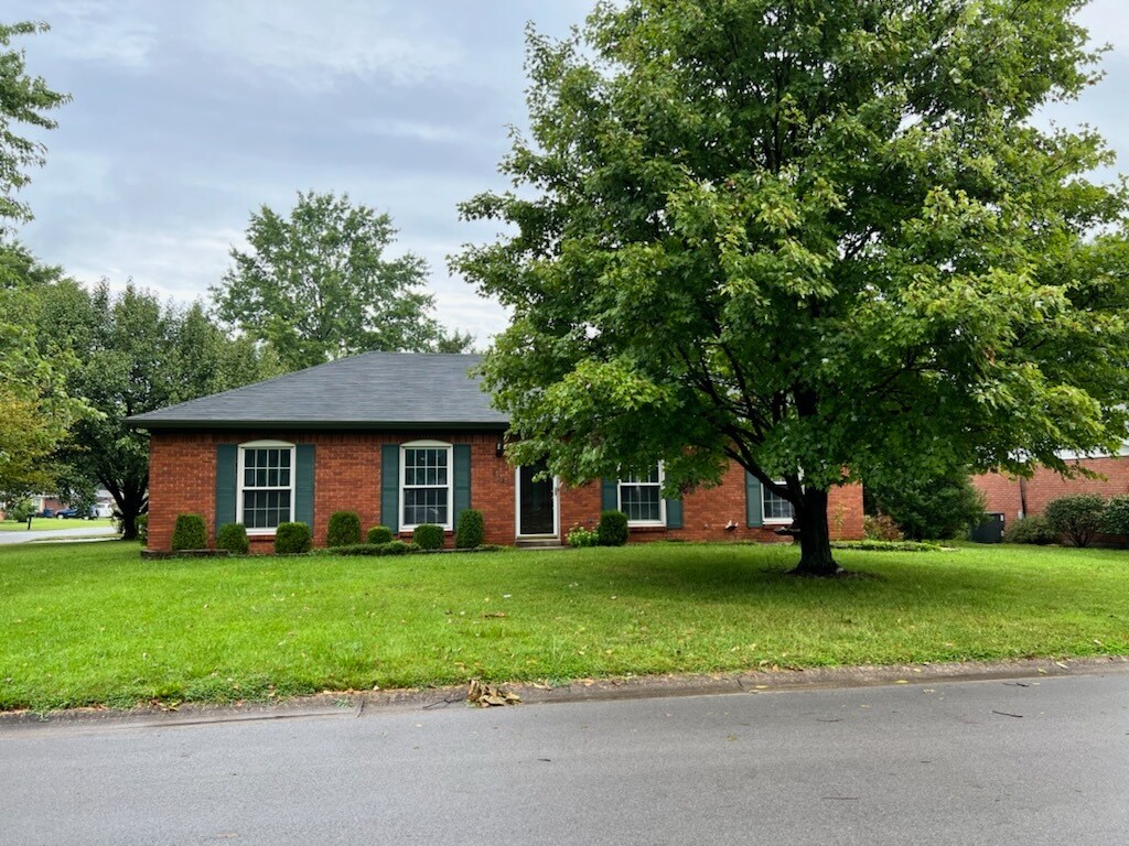 648 Denton Ave, Sellersburg, IN 47172 House Rental in Sellersburg, IN