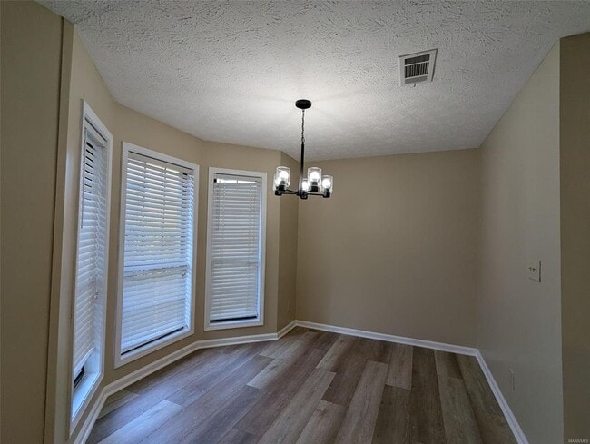Building Photo - 6885 Brownwood Ln