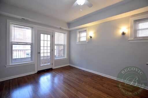 Foto del edificio - 7451 N Greenview Ave