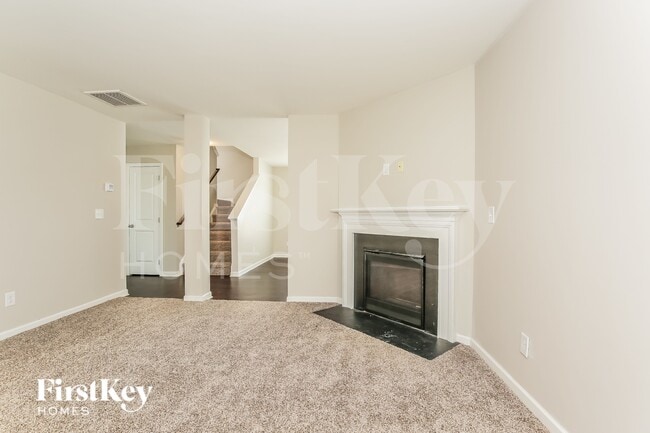 Building Photo - 1547 Kilstrom St