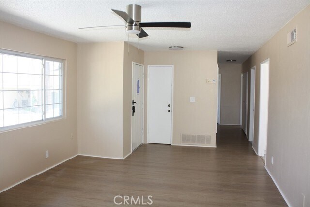 Foto del edificio - 116 N Laurie Ann Ln