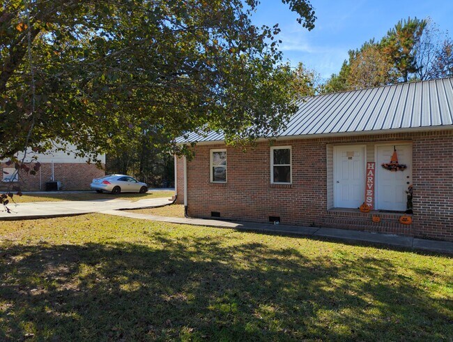 Foto del edificio - 115 Summerfield Rd