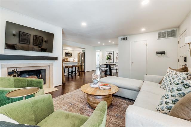 Foto del edificio - 6020 Birchbrook Dr